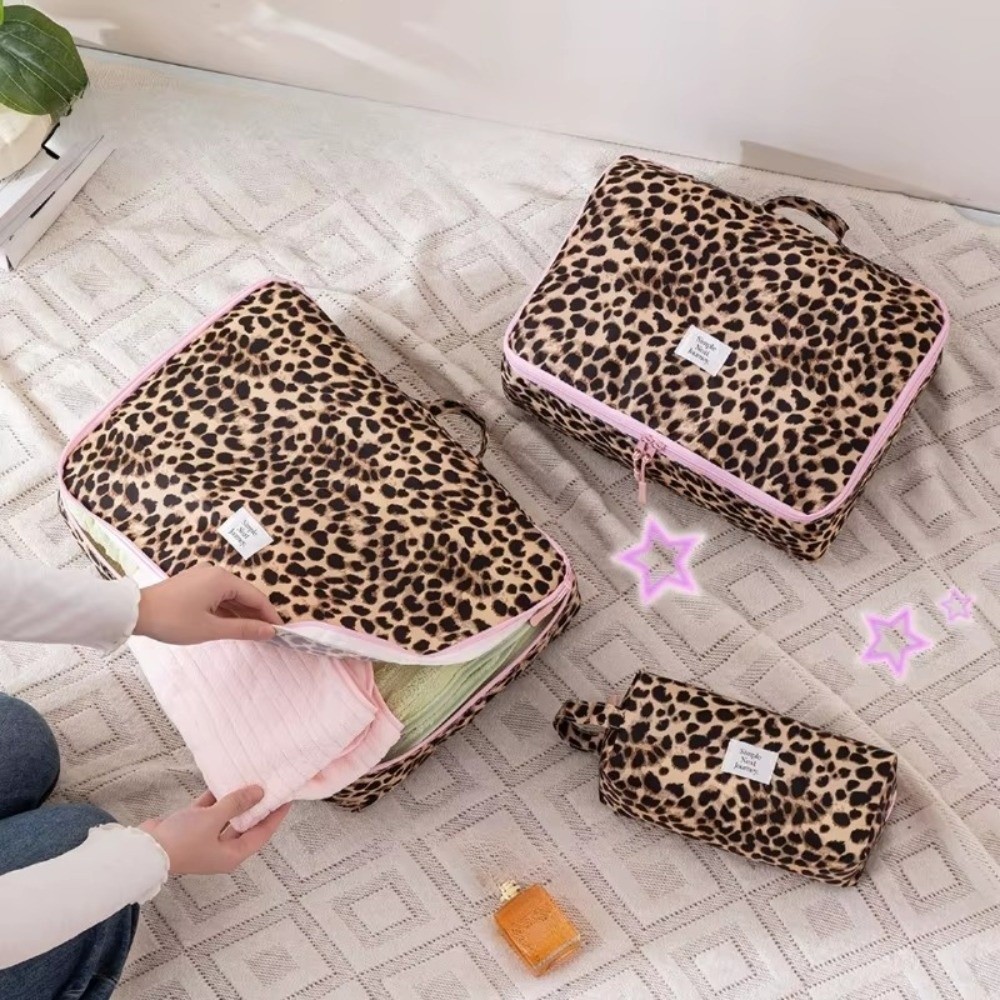 Tas Rias Motif Macan Tutul Tah - Cosmetic Bags ulasan dan harga